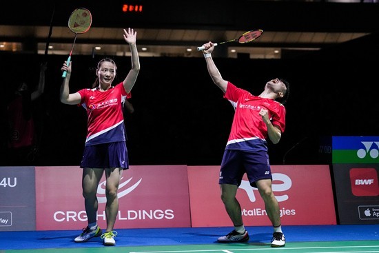 追随前辈脚 追随前辈脚