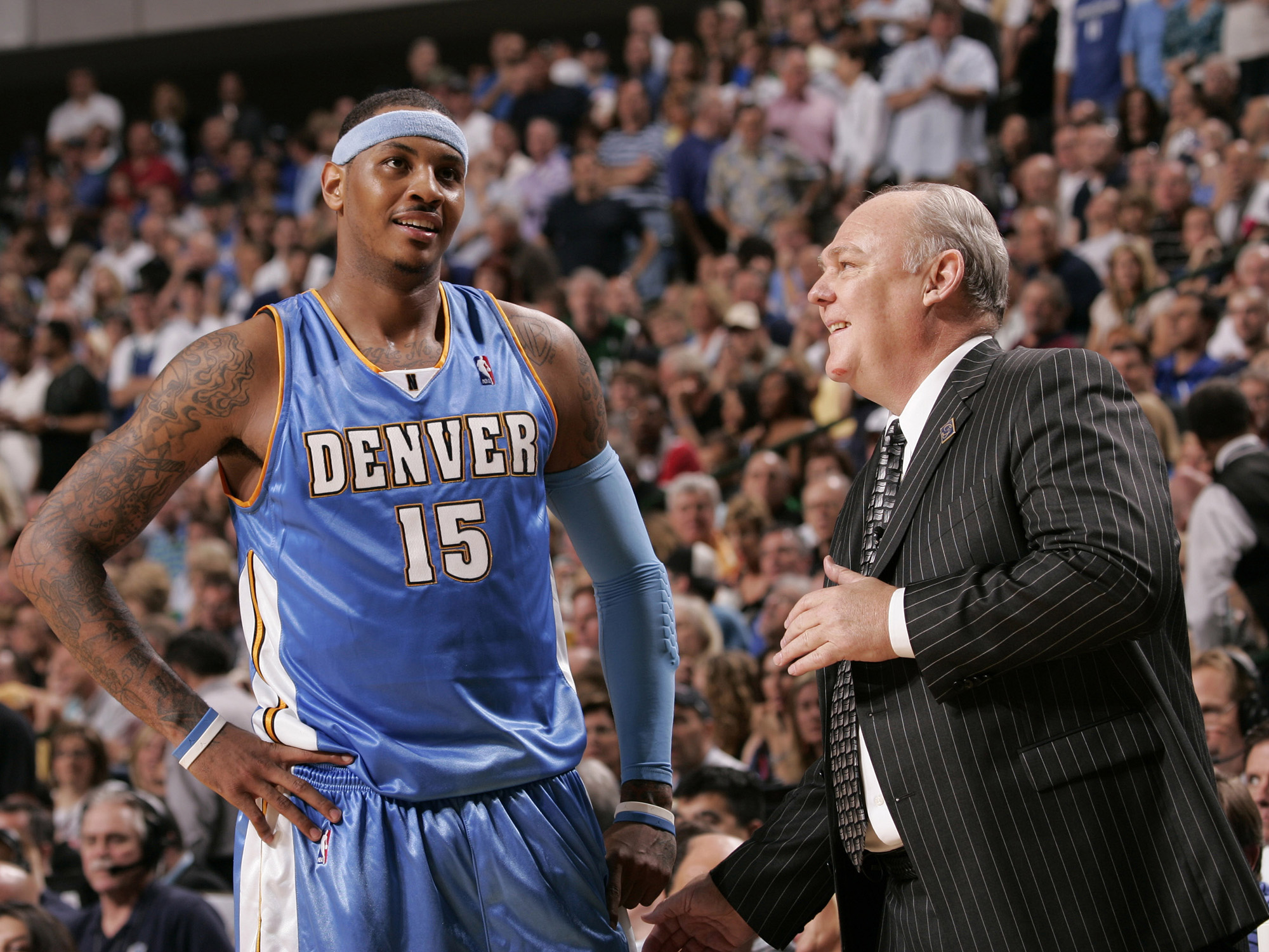 足坛一夜动态:阿根廷伊朗晋级世界杯!朝鲜提前出局 哈兰德创纪录